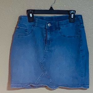 Arizona skirt size 14 like new